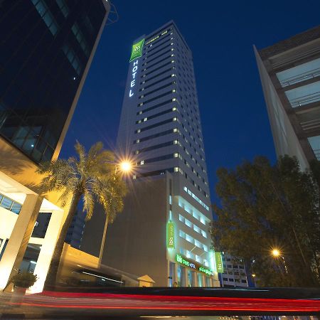 Ibis Styles Manama Diplomatic Area Hotel Buitenkant foto