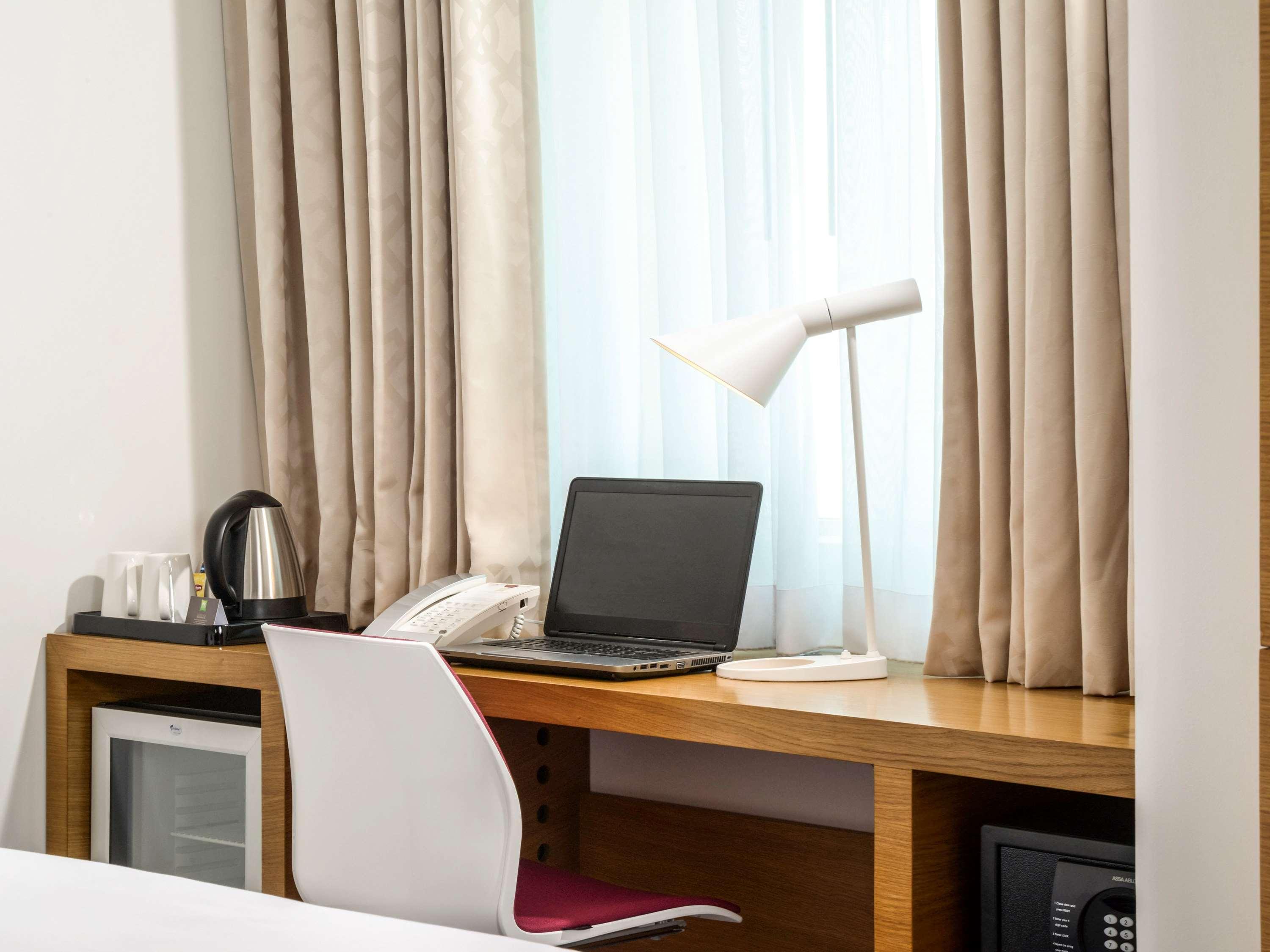 Ibis Styles Manama Diplomatic Area Hotel Buitenkant foto