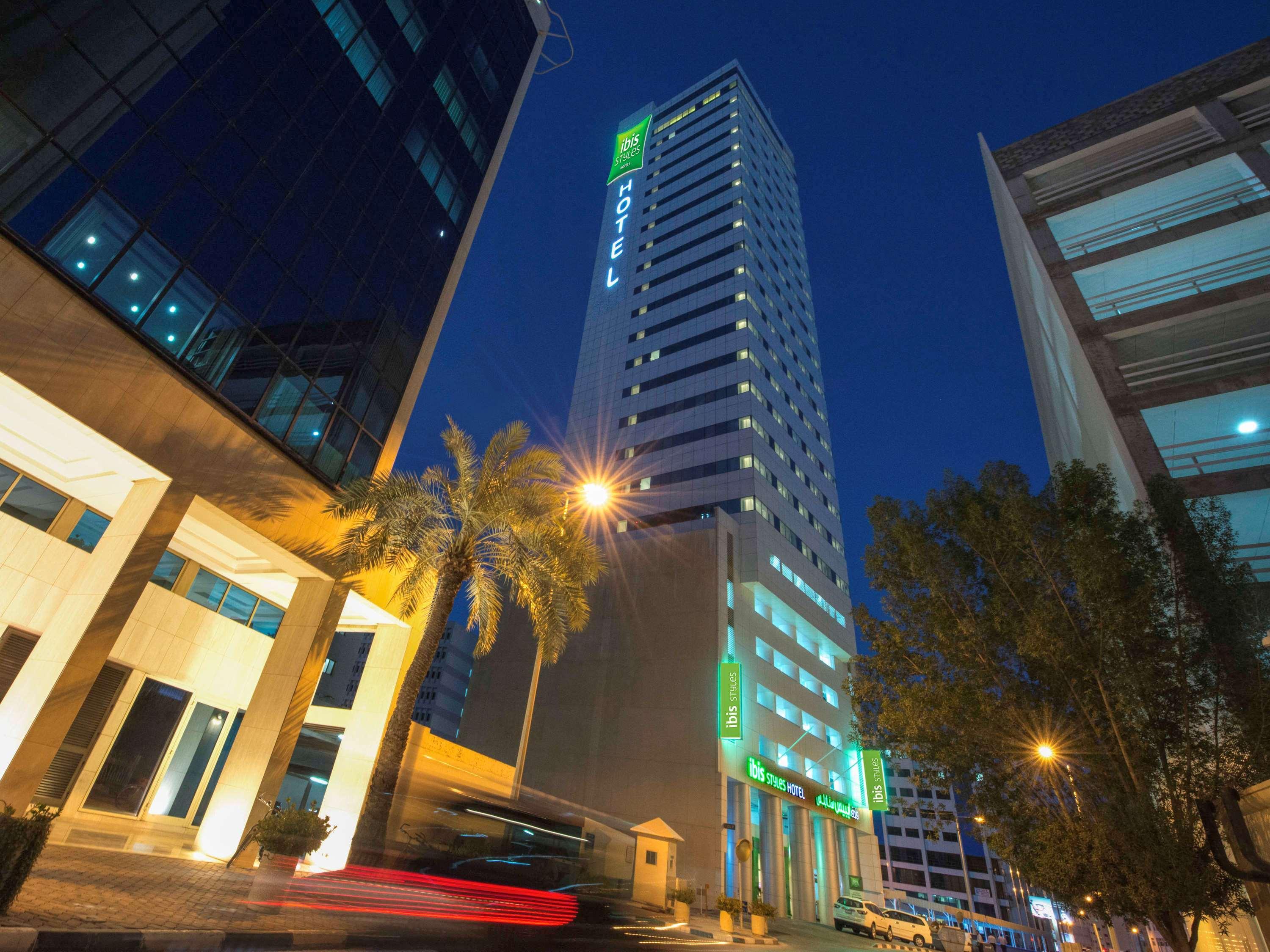 Ibis Styles Manama Diplomatic Area Hotel Buitenkant foto