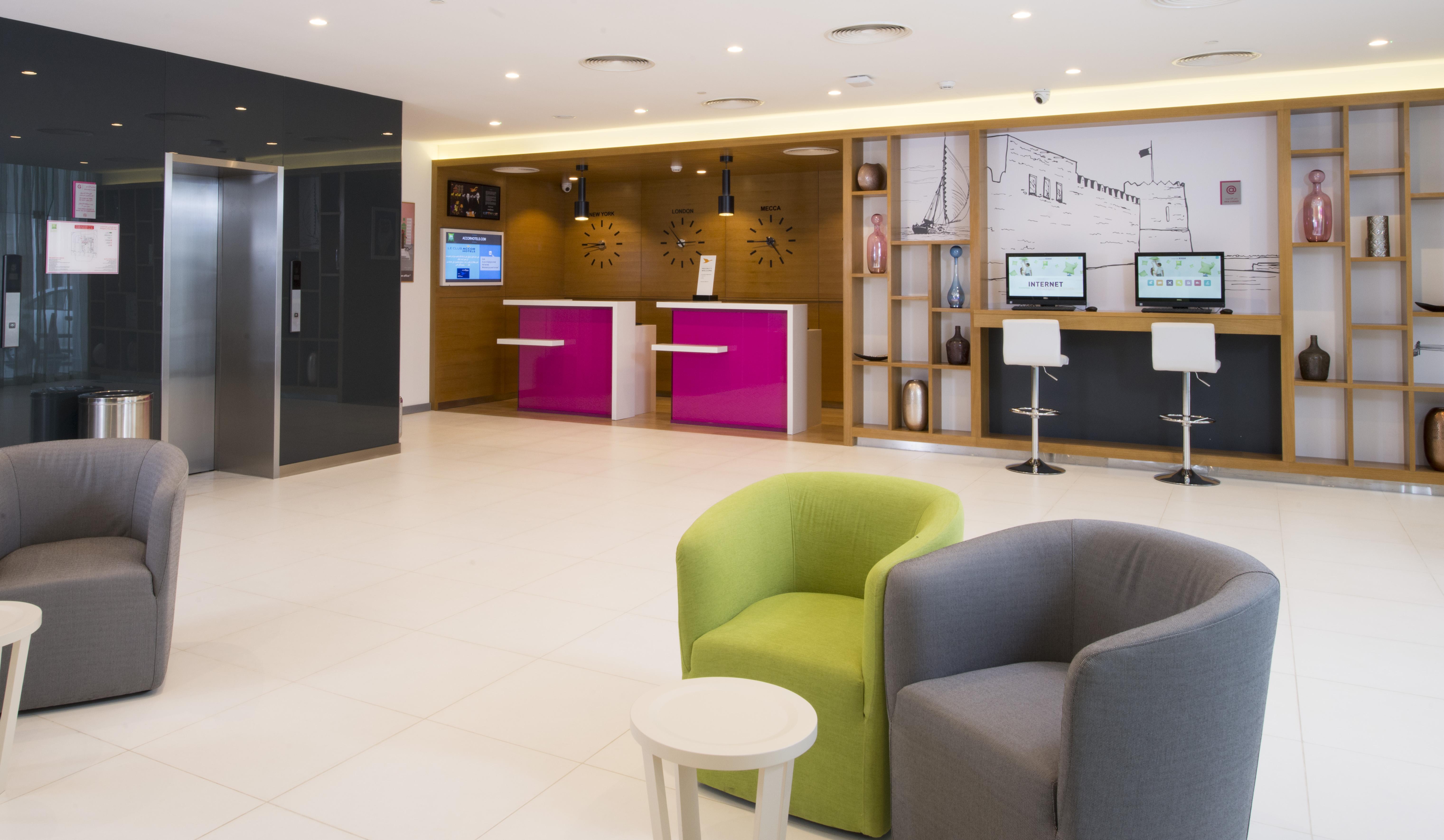 Ibis Styles Manama Diplomatic Area Hotel Buitenkant foto
