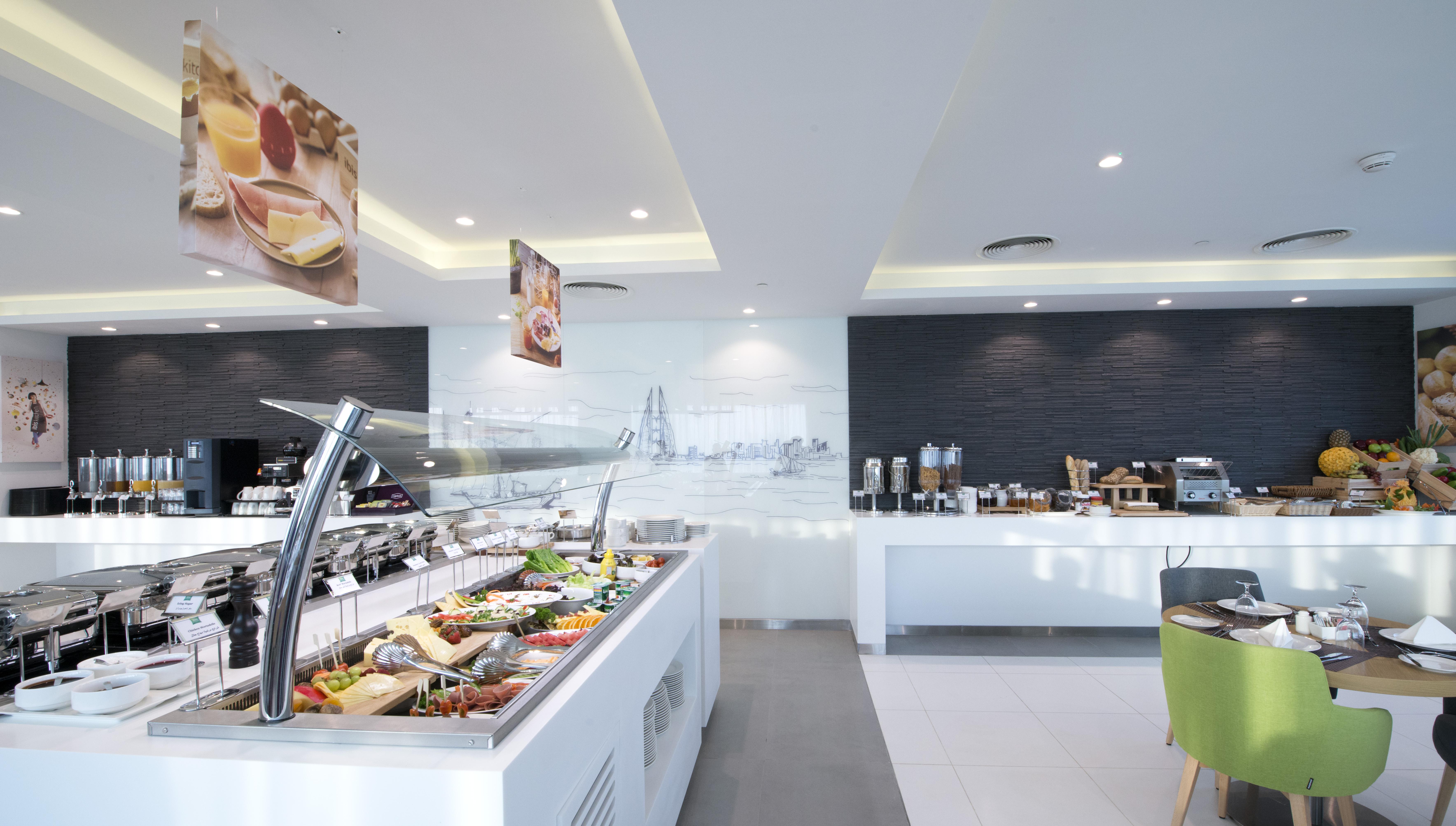 Ibis Styles Manama Diplomatic Area Hotel Buitenkant foto