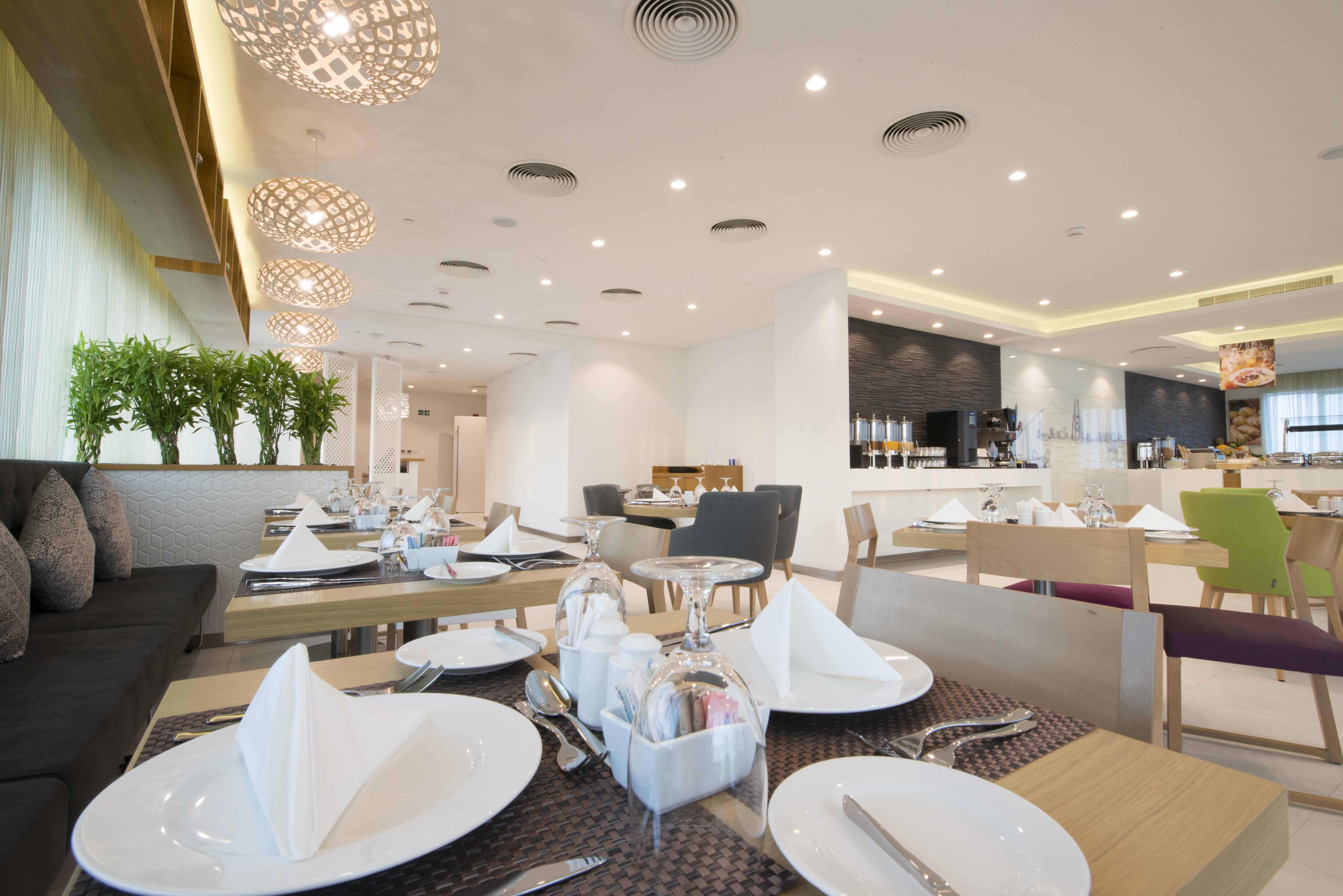 Ibis Styles Manama Diplomatic Area Hotel Buitenkant foto