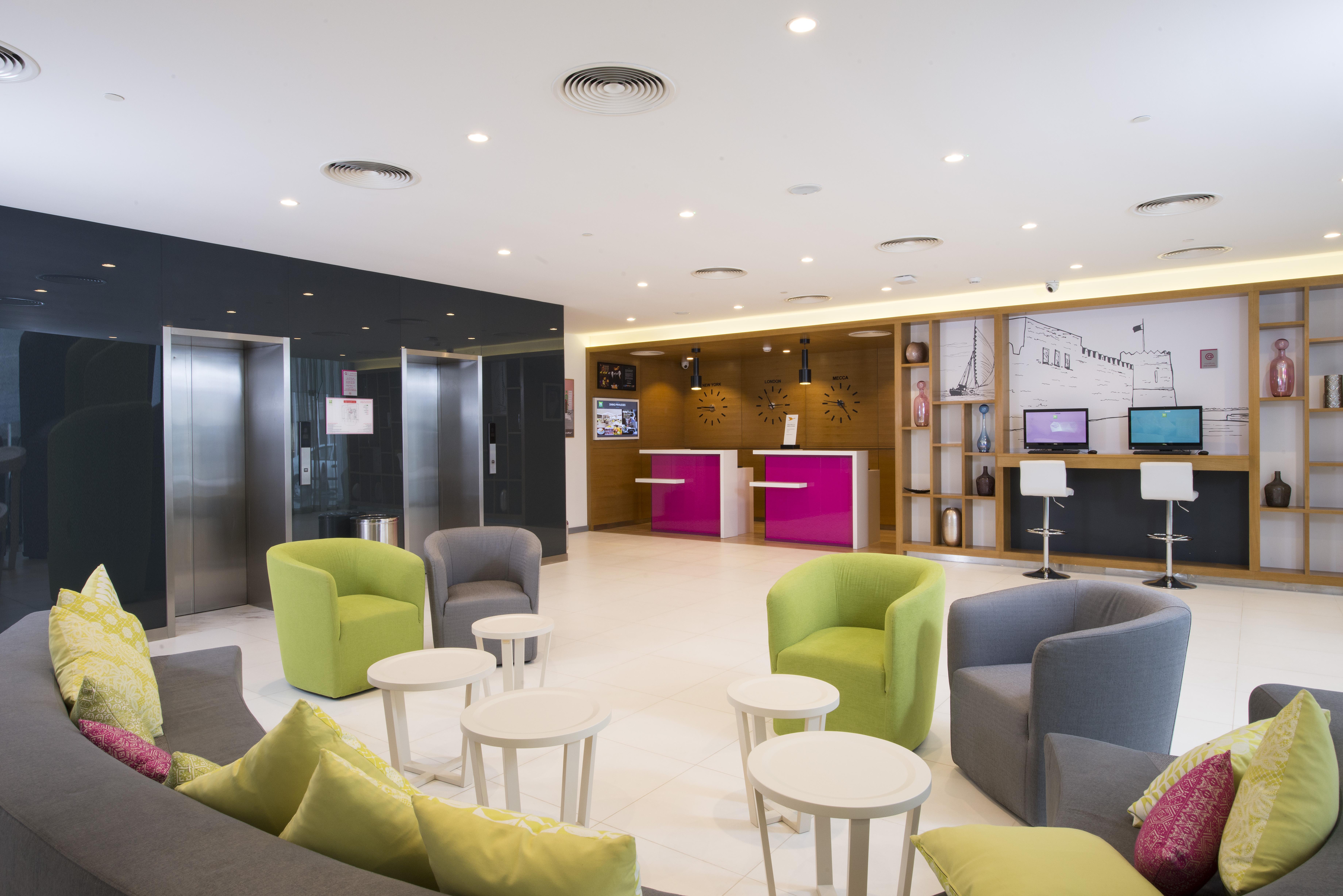 Ibis Styles Manama Diplomatic Area Hotel Buitenkant foto