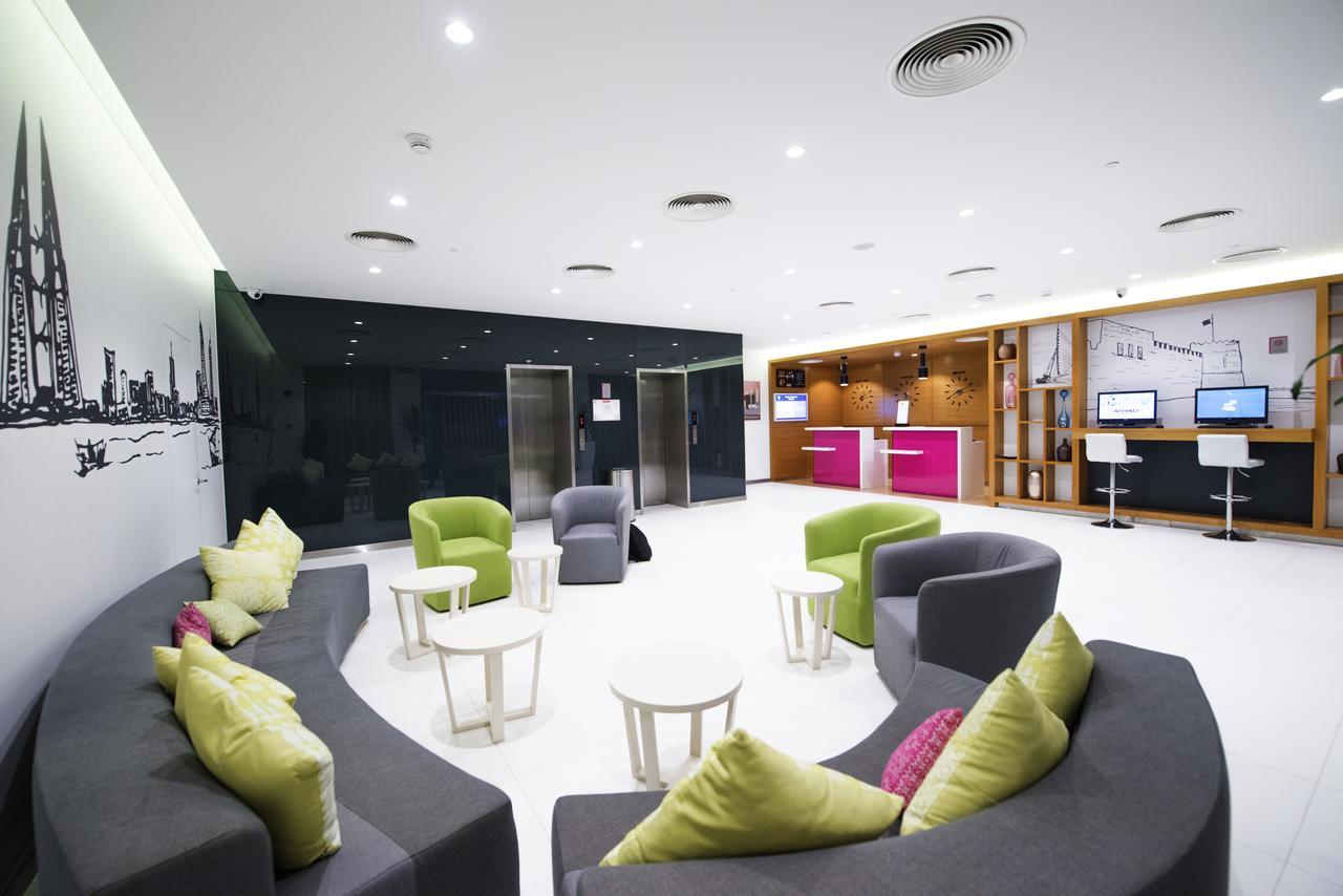 Ibis Styles Manama Diplomatic Area Hotel Buitenkant foto