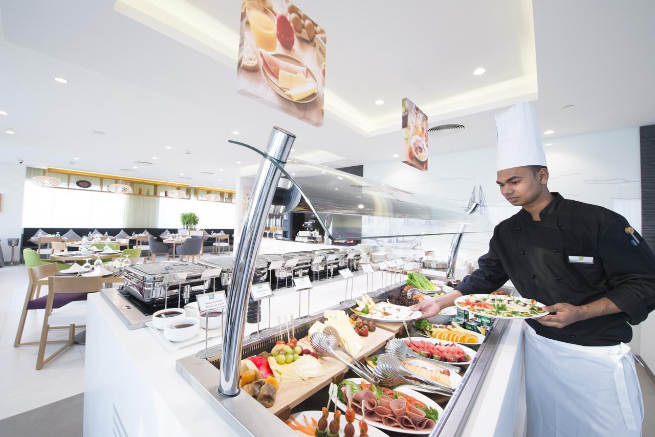 Ibis Styles Manama Diplomatic Area Hotel Buitenkant foto