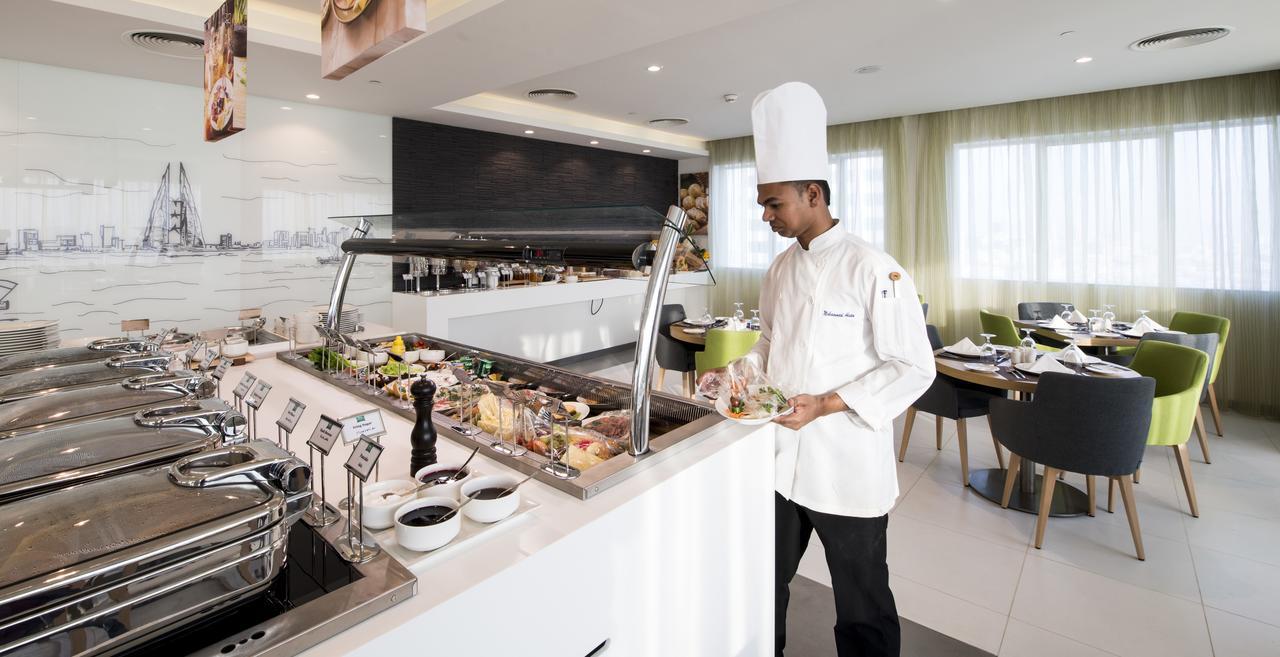 Ibis Styles Manama Diplomatic Area Hotel Buitenkant foto