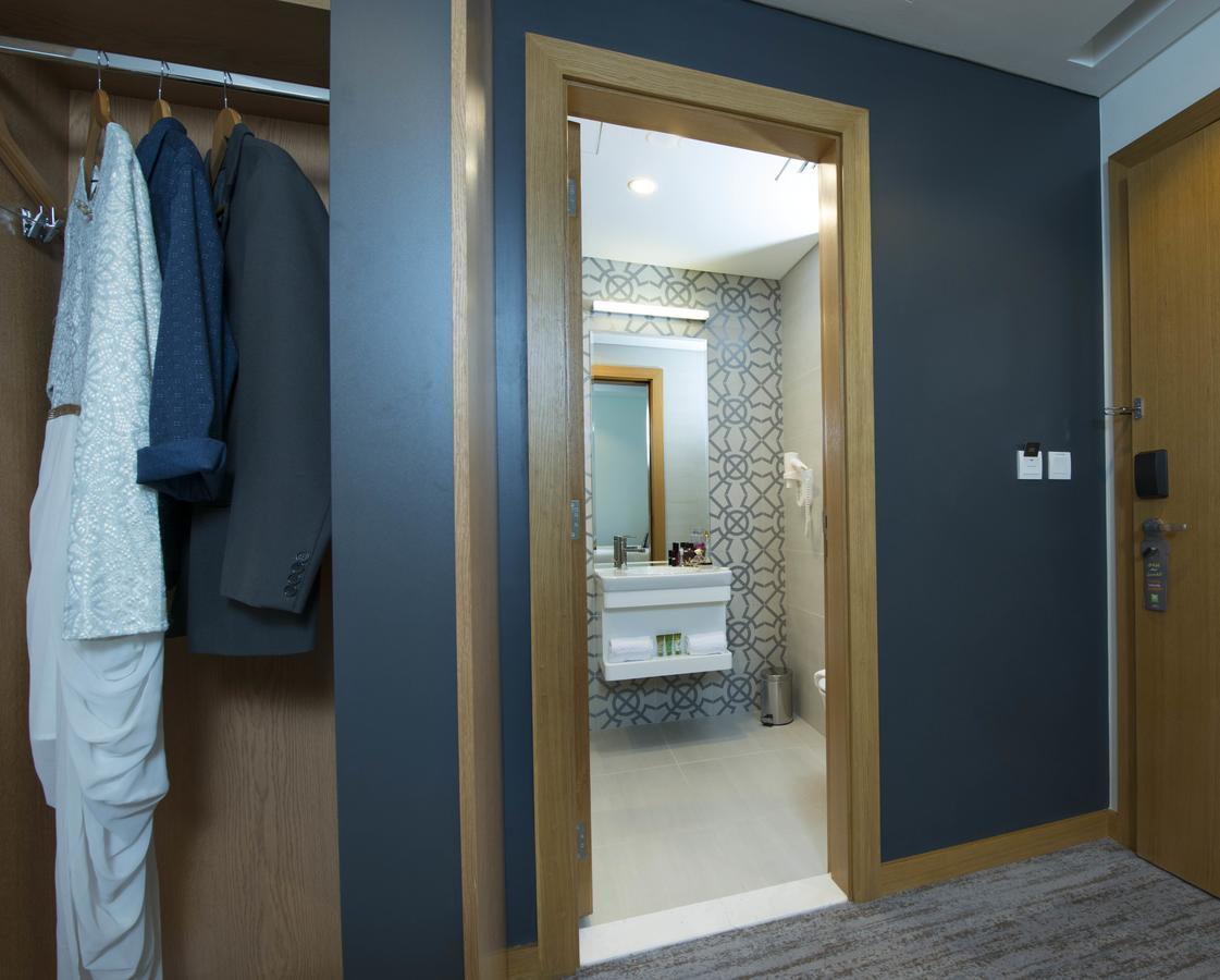Ibis Styles Manama Diplomatic Area Hotel Buitenkant foto